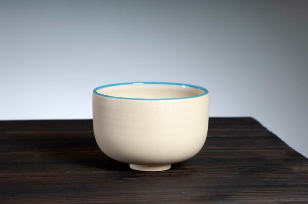 front view of bowl with blue rim